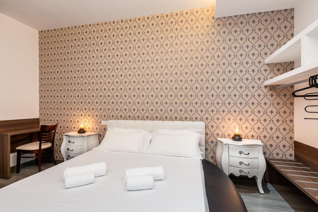 Spagna Boutique Suites Рим Екстериор снимка