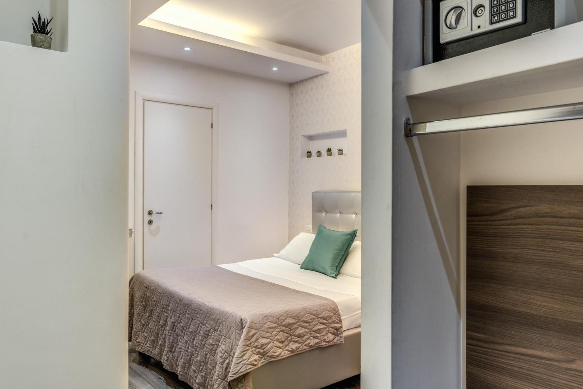 Spagna Boutique Suites Рим Екстериор снимка