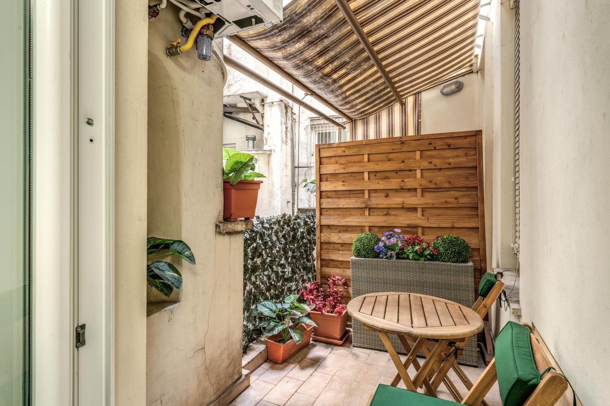 Spagna Boutique Suites Рим Екстериор снимка
